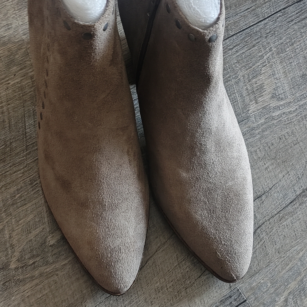Lucky Brand Tan Suede Athletic Shoes